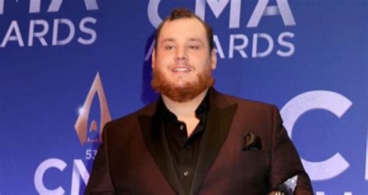 Is Luke Combs a Democrat? A Deep Dive into His Political Views