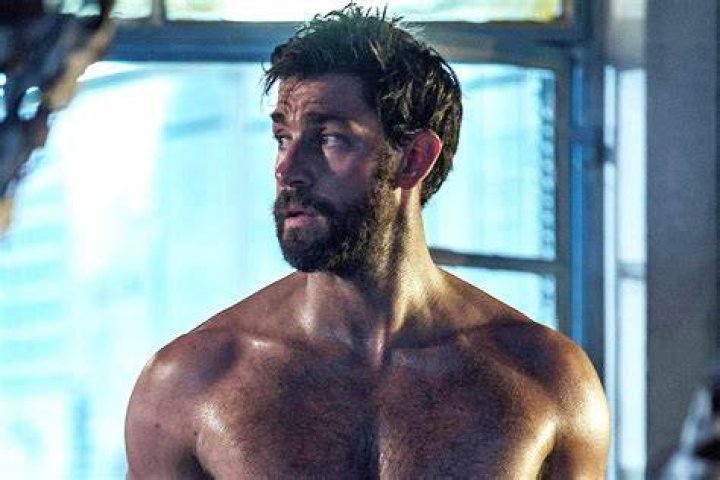 John Krasinski Shirtless: The Story Behind the Iconic Moments